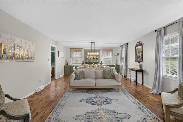 140 RAINTREE RD