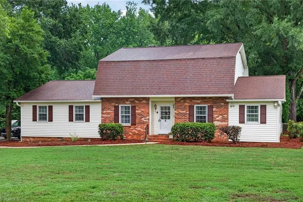 140 RAINTREE RD