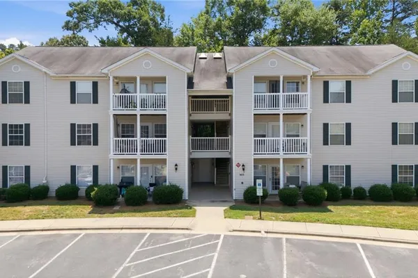 903 HANAHAN CT 2A