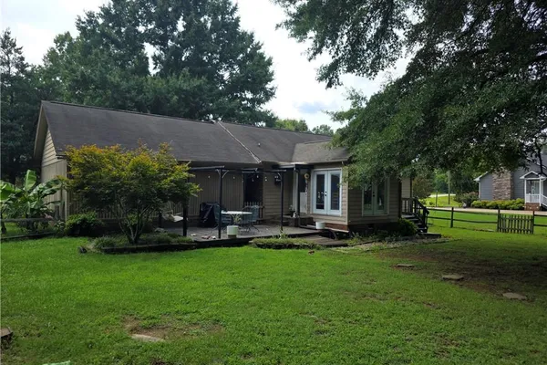 352 WALTER CHAMBERS ST