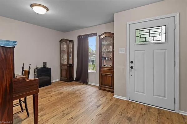 810 BITTING HALL DR