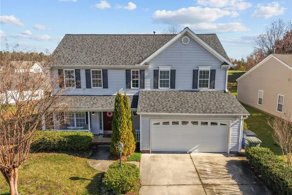 102 REDSTONE DR