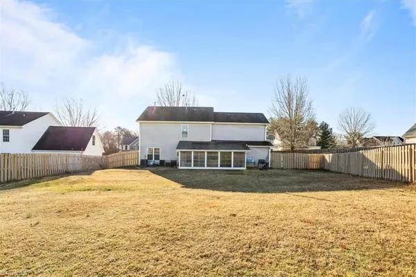 305 CARTER RIDGE DR