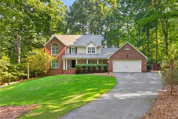 2004 NORTHMONT DR