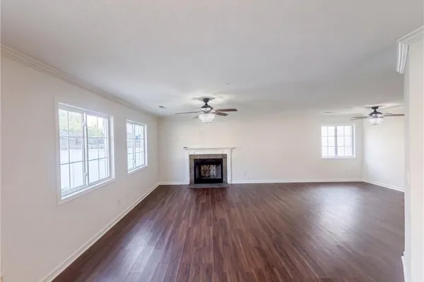 3 ELSWORTH CT