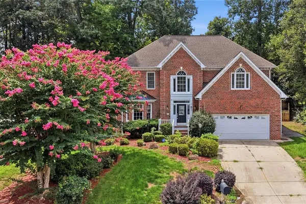 7 ARCHER CT