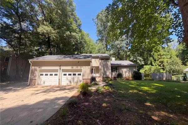 113 FORESTVIEW DR