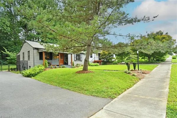 518 CASCADE AVE