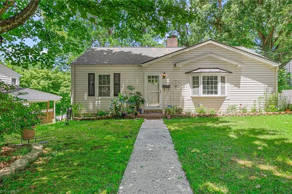 731 W BANNER AVE