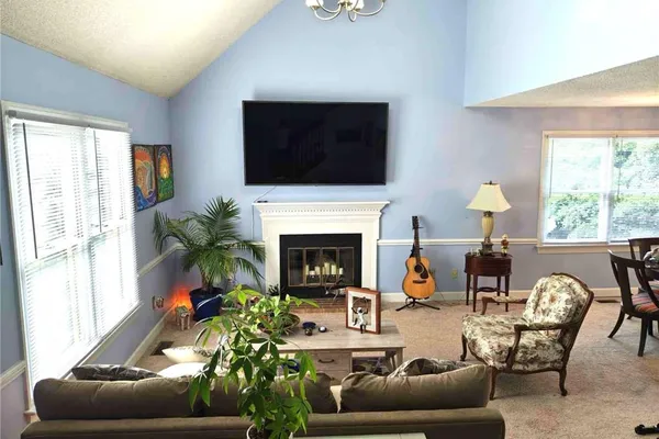 2014 HEARTHWOOD CT