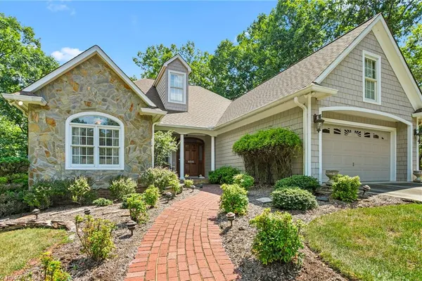 408 DEER PATH