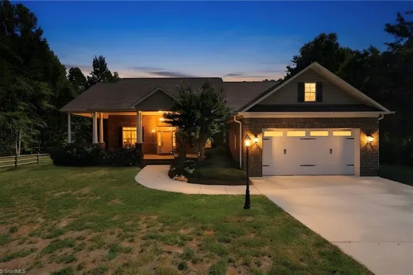 122 IDLEWILD RD