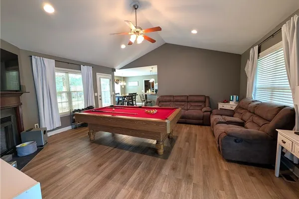 845 HIDDEN CT