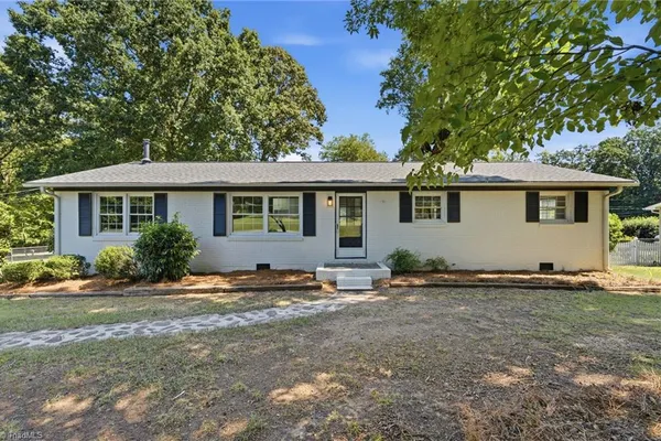 4484 VIRGINIA DR