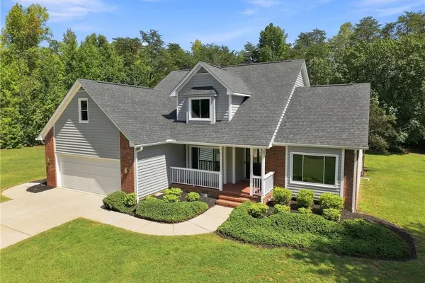 1416 ASHLAND DR