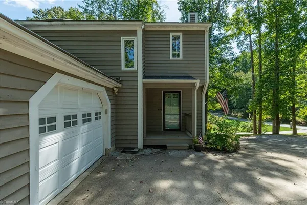 112 BRANDON LN