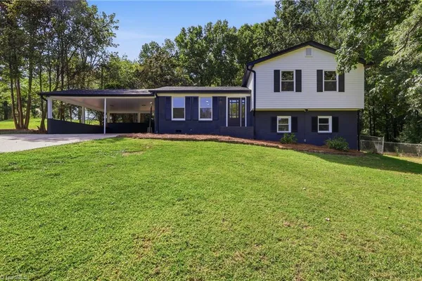 5519 WINDEMERE CIR