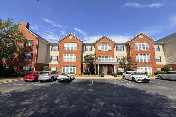 522 COLLEGE RD 202-A