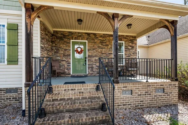 134 RAVENSBOURNE TRL