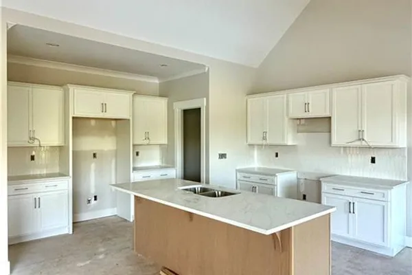 137 RESERVE DR