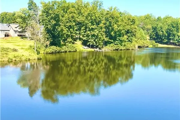 137 RESERVE DR