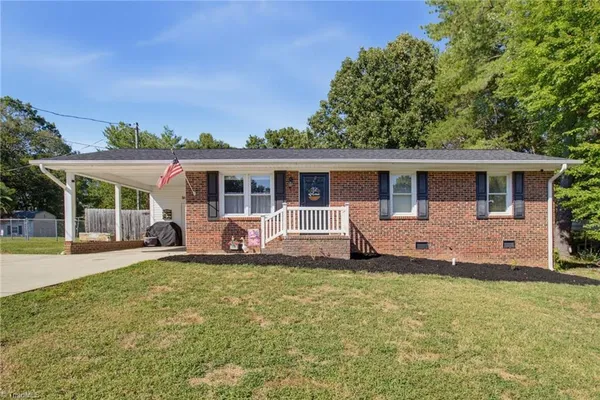 309 BEDFORD DR