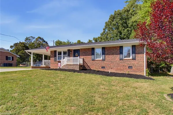 309 BEDFORD DR