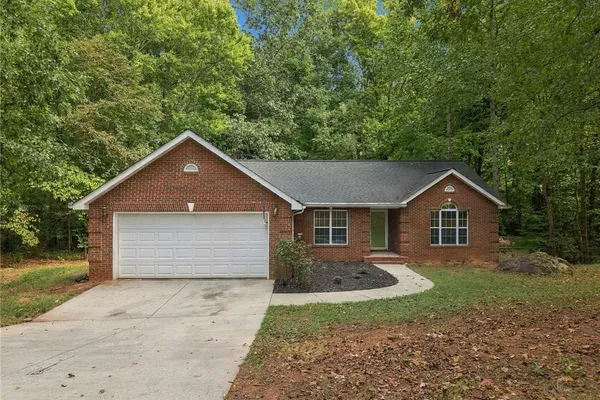 3122 CREEKRIDGE DR