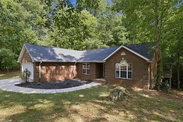 3122 CREEKRIDGE DR