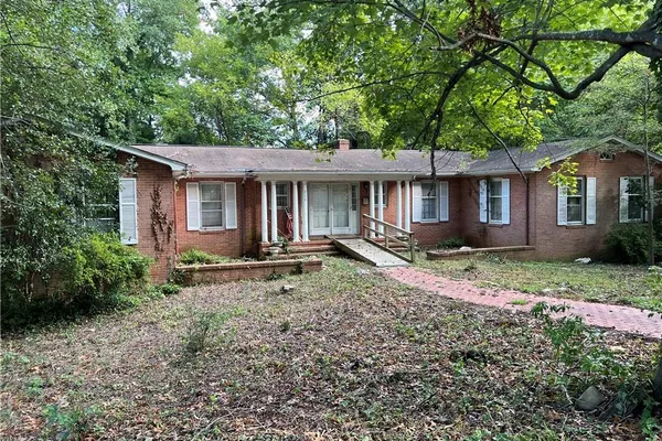 328 ROBIN RD