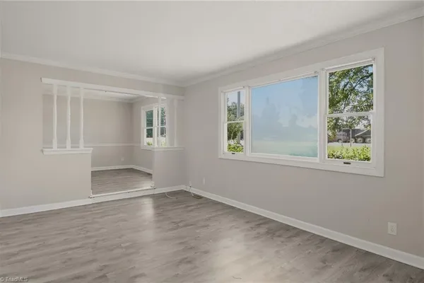 1233 GUILFORD COLLEGE RD