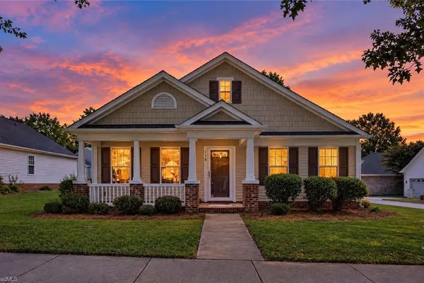 118 PARKVIEW LN