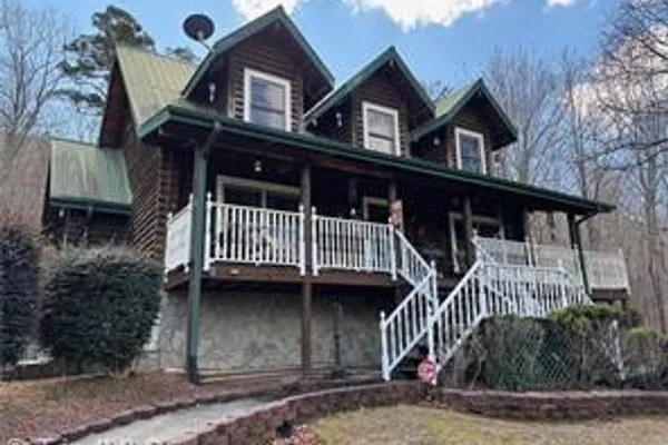 1634 LAKE COUNTRY DRIVE EXT