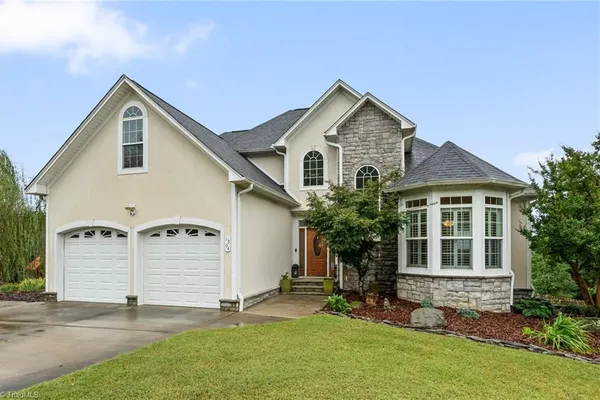 1304 BRADFORD LN