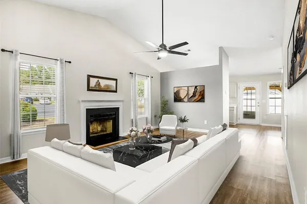 101 OAKMONT CIR