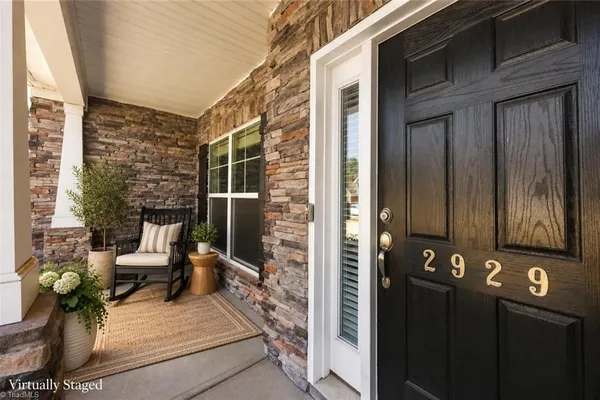 2929 FERNLEY CT