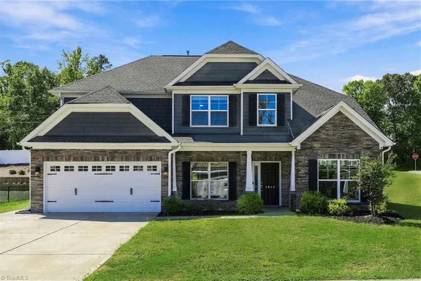 2929 FERNLEY CT