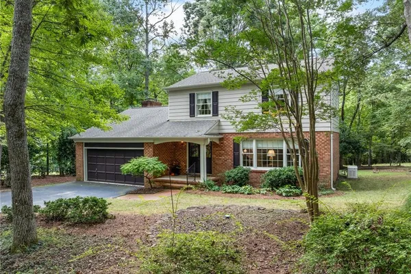 608 FORREST DR