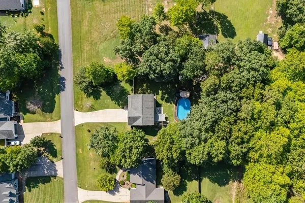 835 HIDDEN CT