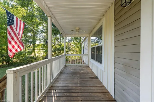 579 GREEN PASTURE LN
