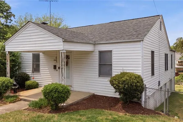 1112 TIPTON ST