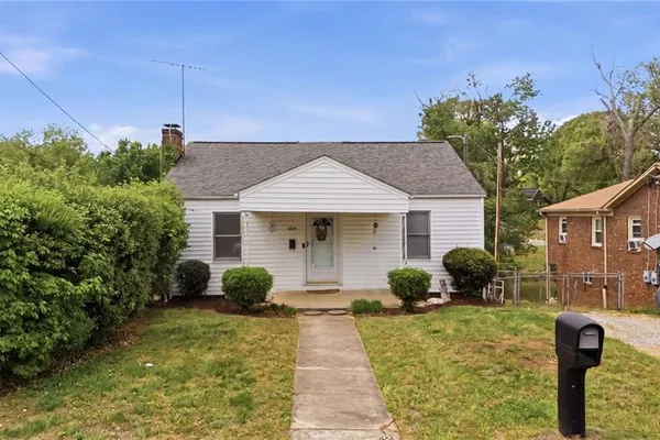1112 TIPTON ST