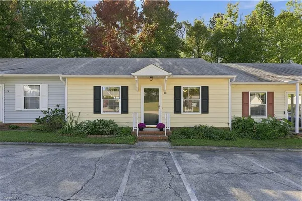 245 HAMPTON RD 2B