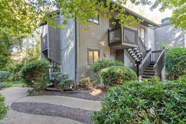 133 CEDAR COVE LN