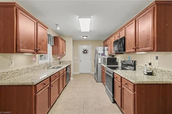 40 QUARTZ CT