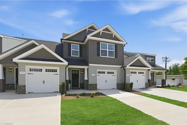 110 SIENNA CT