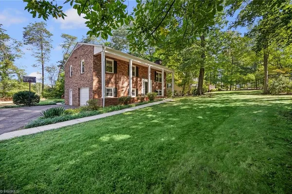 180 HICKORY TREE RD