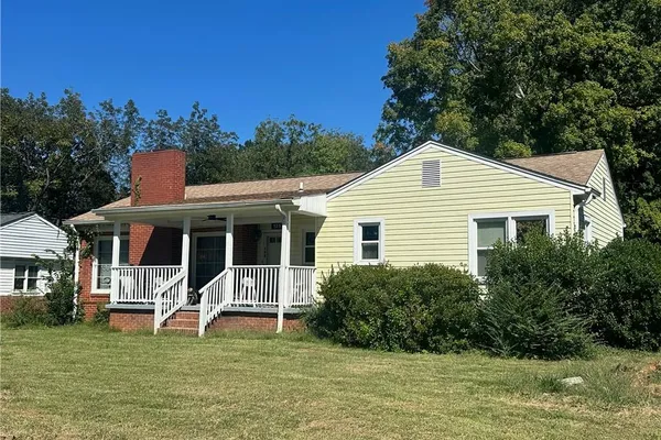 125 S MCCOY RD
