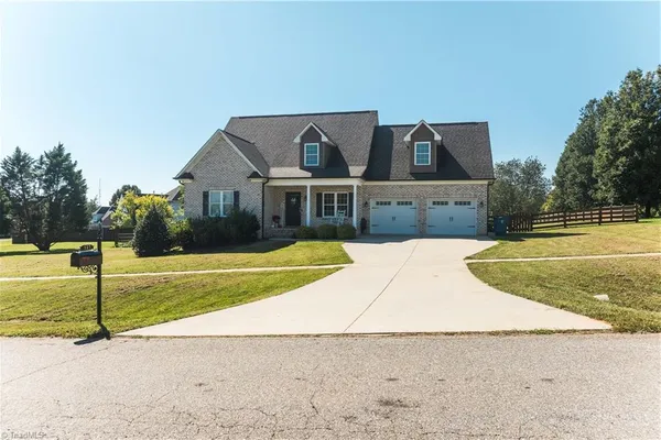 127 ELBERON CT