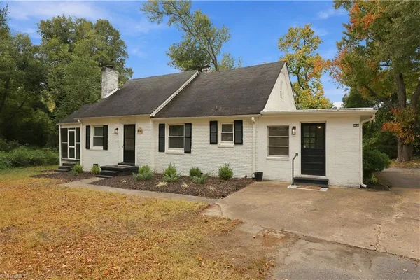8311 CLINTWOOD DR